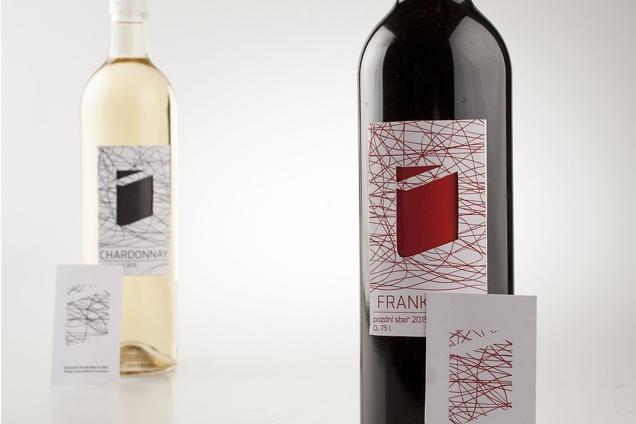 FMK Etiketa na víno