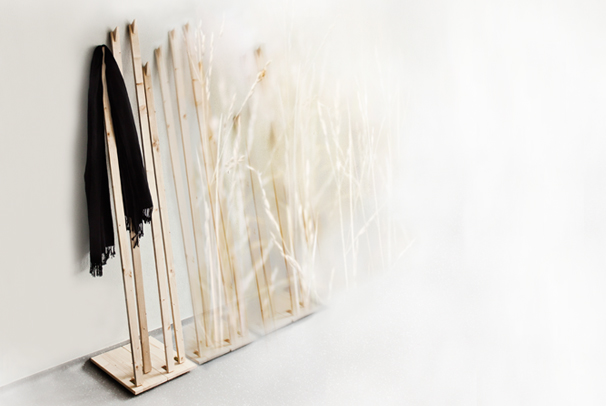 Vešiak na odevy do priestorov ÚVT