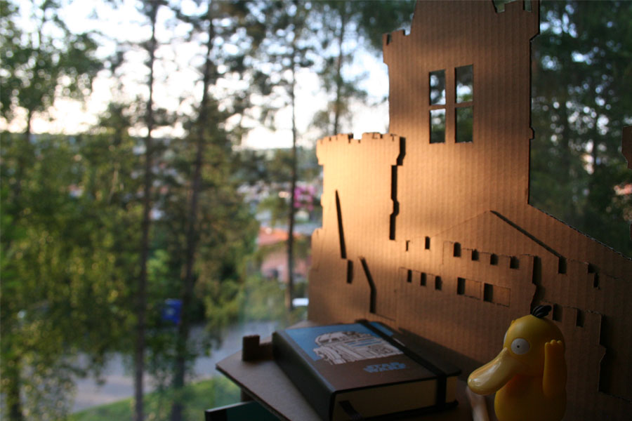 Castle shelf