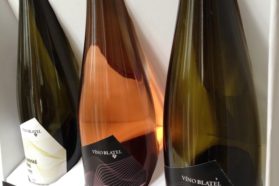 WINE packaging_obalový design