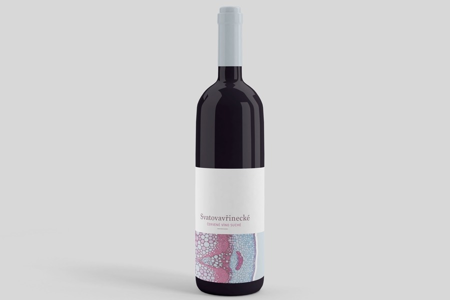 Séria etikiet na víno