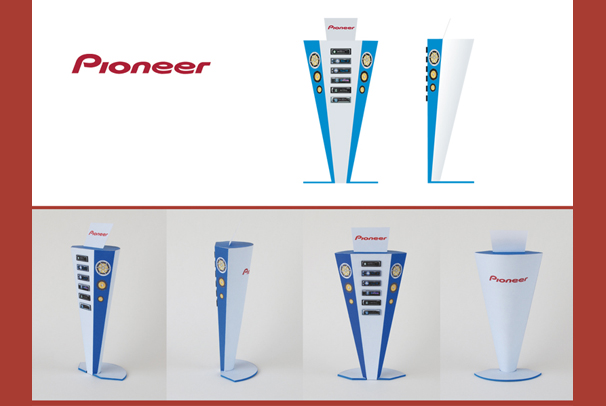 Podlahový stojan na autorádia