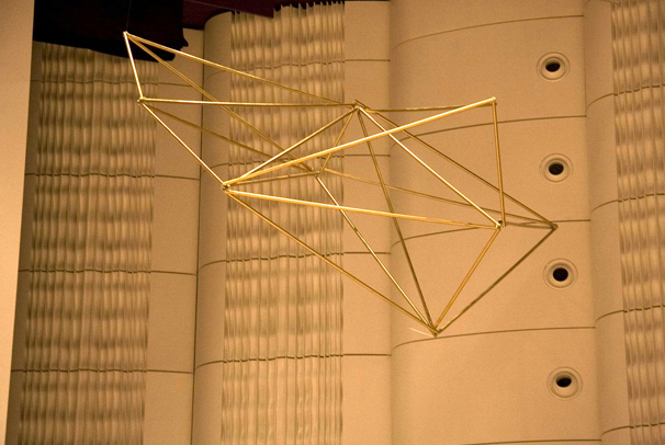 Home, sweet home — koncept nízkonákladového úložného objektu / knihovny / dekorace