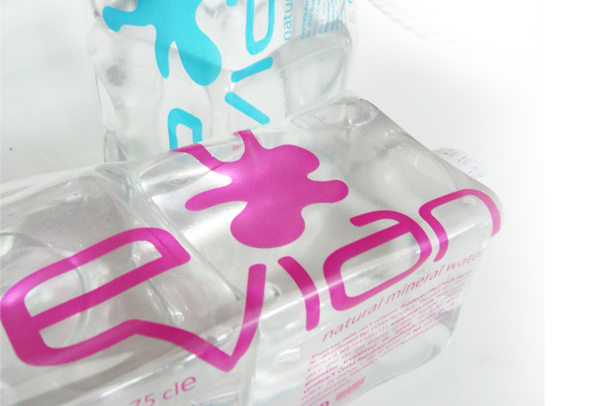 Obal na vodu EVIAN