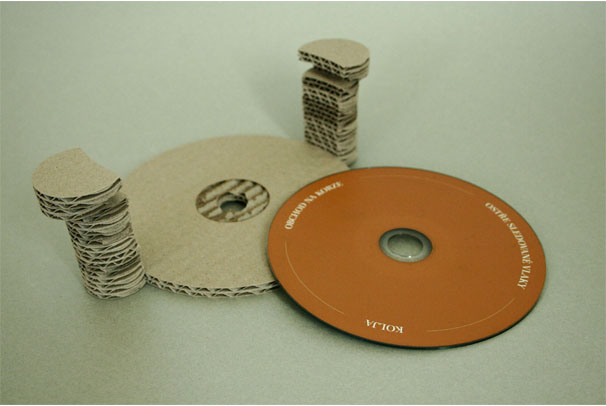 mladý obal na tři české oskarové filmy